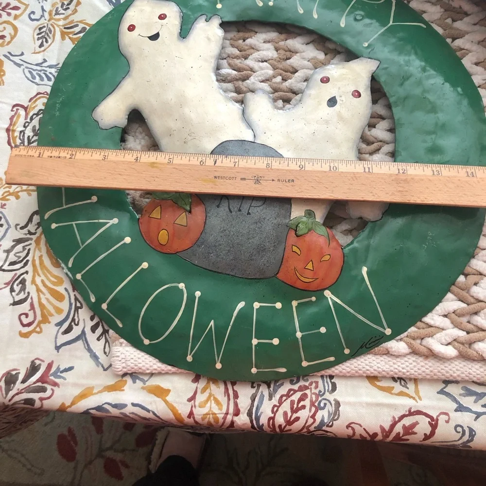 Halloween Ghosts Decorative Metal Wreath - Green - Hanging